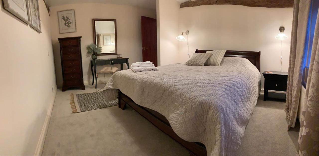 The Byre Bed & Breakfast Abingdon-on-Thames Bagian luar foto