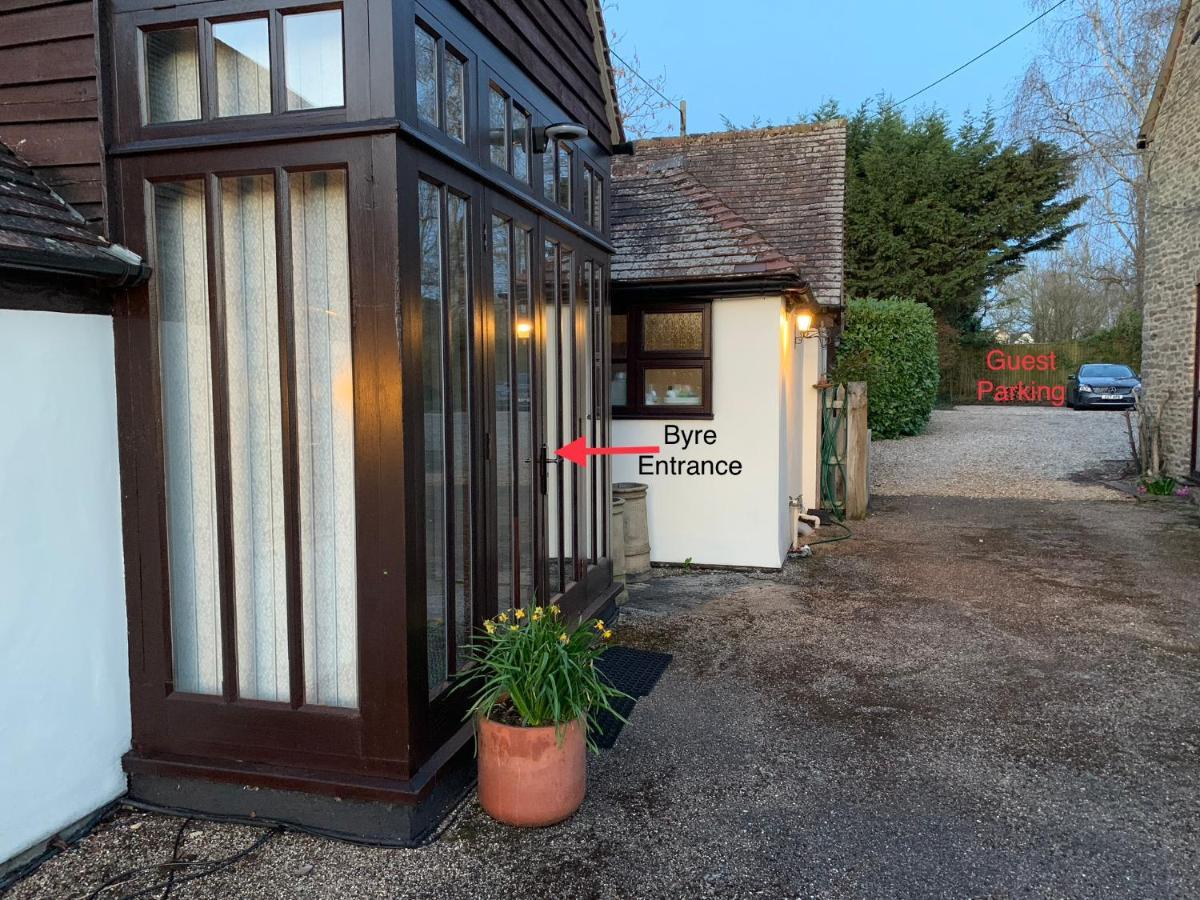 The Byre Bed & Breakfast Abingdon-on-Thames Bagian luar foto