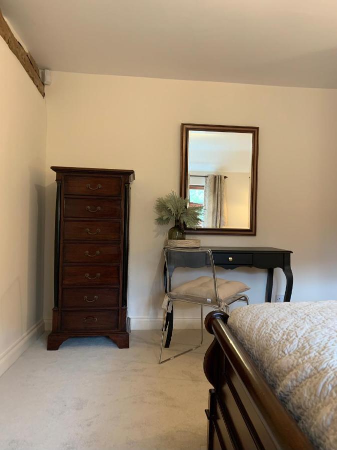 The Byre Bed & Breakfast Abingdon-on-Thames Bagian luar foto