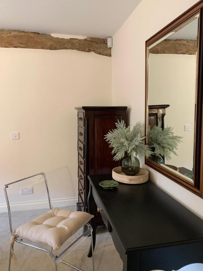 The Byre Bed & Breakfast Abingdon-on-Thames Bagian luar foto